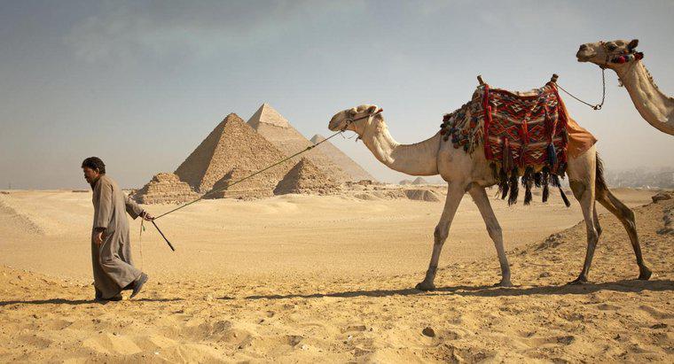 Combien y a-t-il de pyramides en Egypte ?