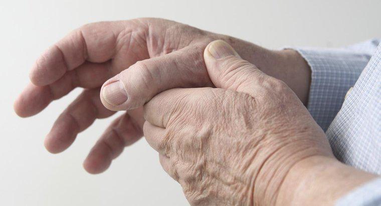 Quel est le meilleur traitement pour aider les mains arthritiques ?