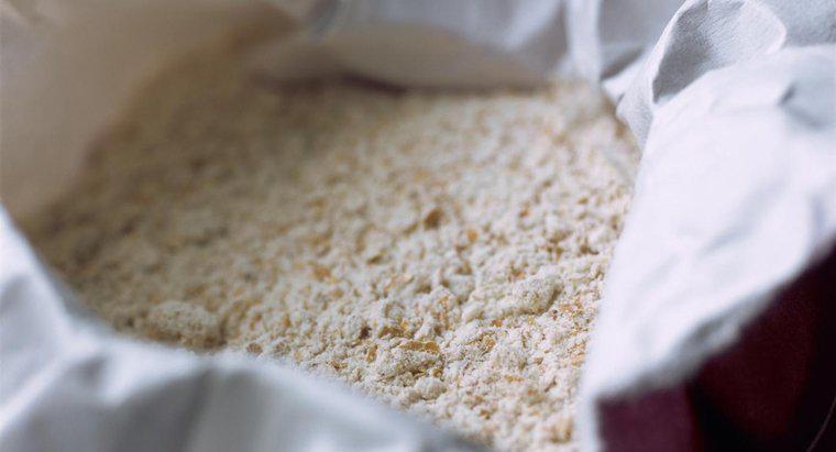 Par quoi remplacer la farine complète ?