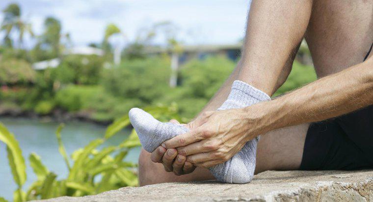 Quelles sont les causes des crampes dans les orteils et les pieds ?