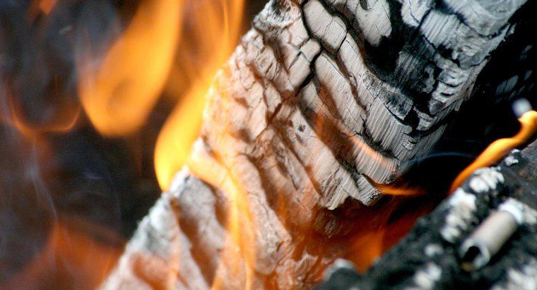 Que se passe-t-il lorsque le bois brûle ?