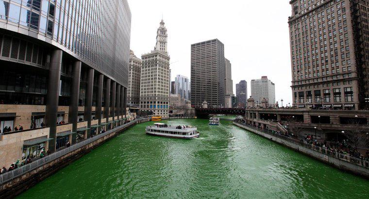 Combien de teinture faut-il pour transformer la rivière Chicago en vert ?