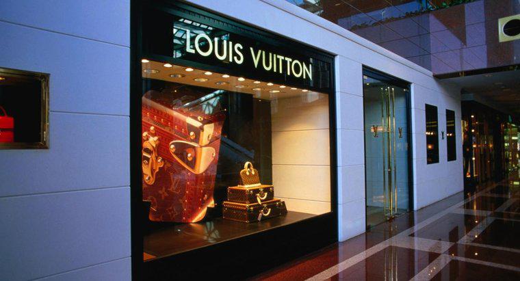 Comment Louis Vuitton est-il devenu célèbre ?
