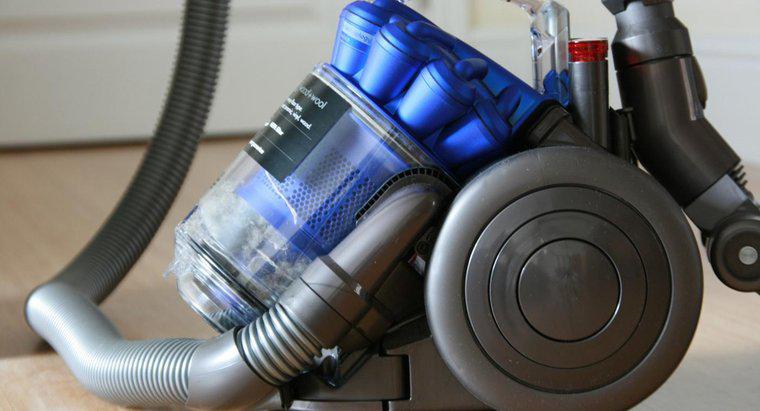 À quelle fréquence devez-vous nettoyer un aspirateur Dyson ?