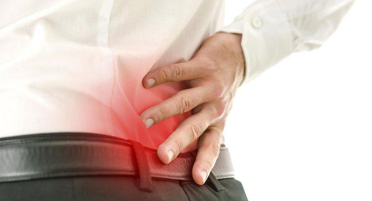 Qu'est-ce qui cause la douleur sur le côté droit du bas du dos?