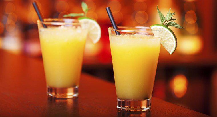 Quelle boisson est faite avec du gin et du jus d'orange ?
