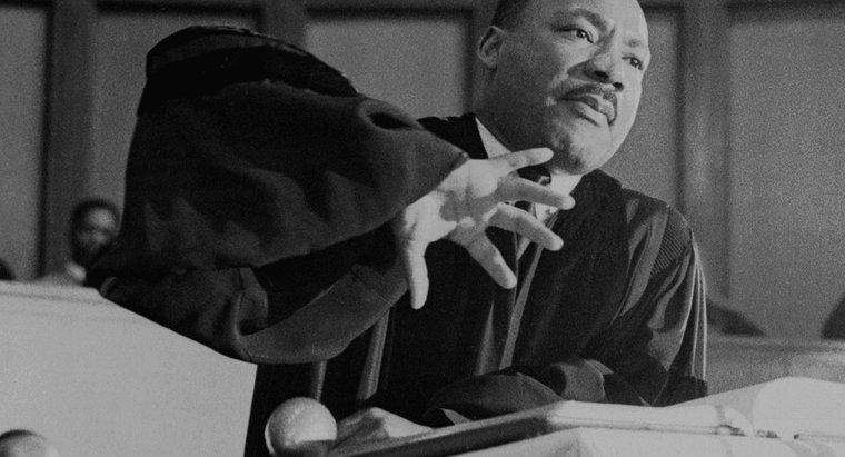 Comment peut-on décrire Martin Luther King Jr. ?