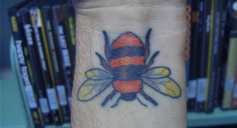 Que symbolisent les tatouages ​​d'abeilles ?