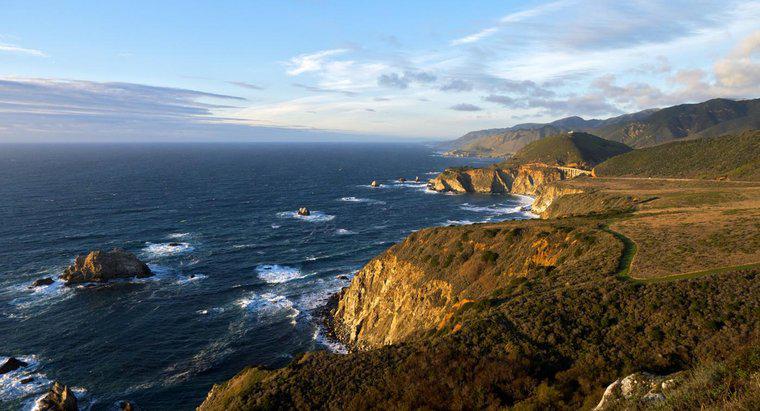 Quels sont les faits intéressants sur la région côtière de Californie ?