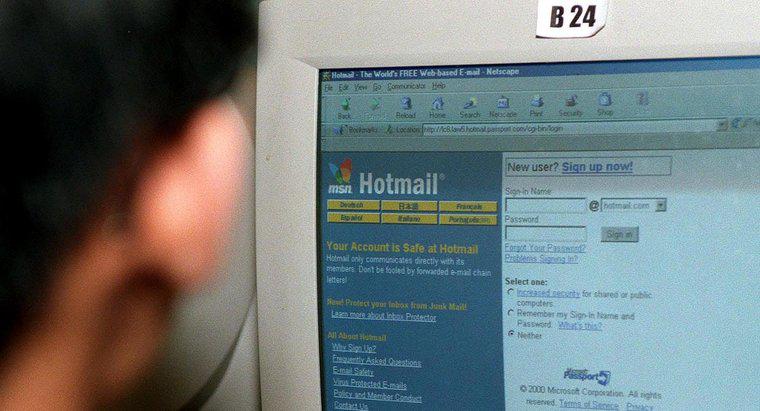 En quelles vacances Hotmail a-t-il été introduit ?