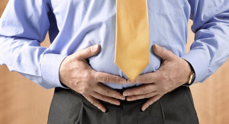 Quelles sont les causes courantes de l'inconfort du haut de l'estomac?