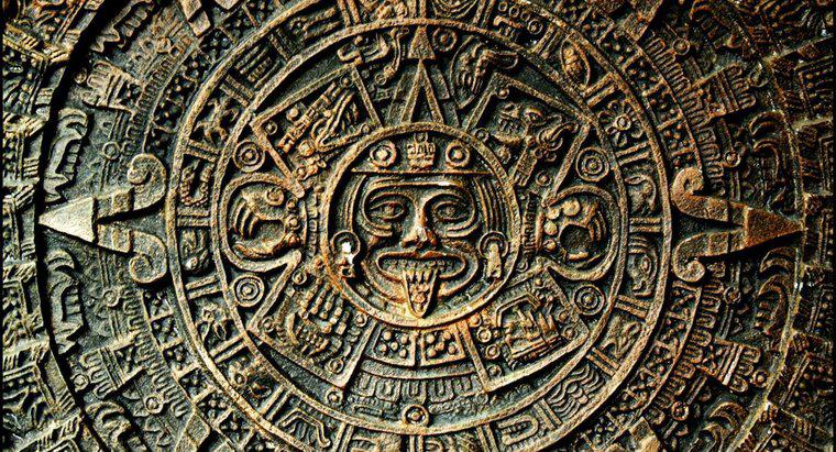Qui a conquis les Aztèques ?