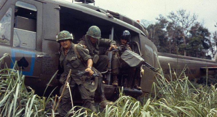 Quels sont les avantages et les inconvénients de la guerre du Vietnam ?