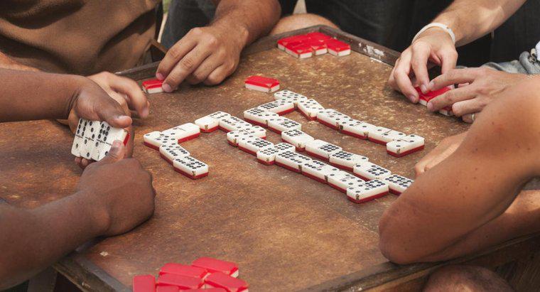 Quelles sont les règles des dominos de train mexicains ?