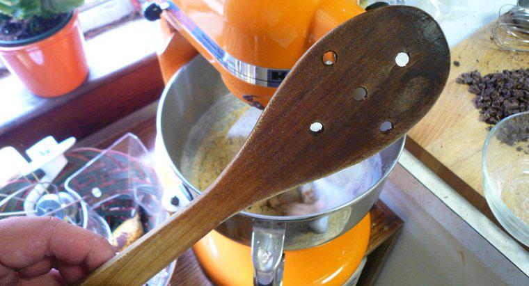 Pourquoi utiliser une cuillère en bois pour cuisiner ?