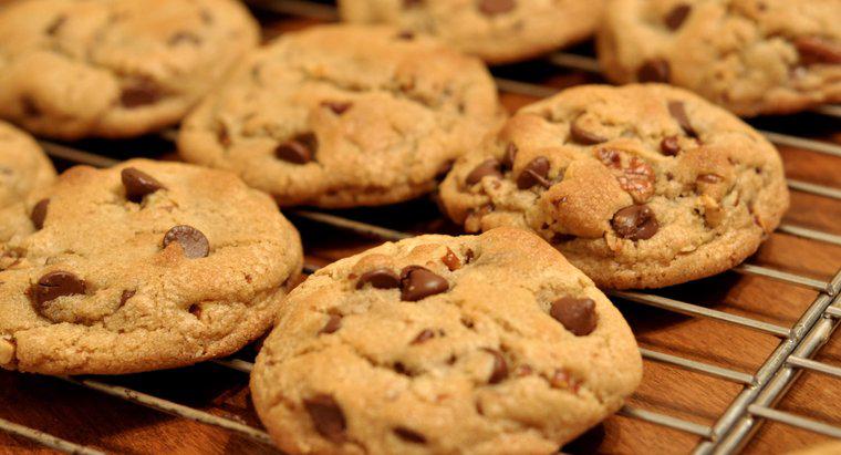 Délice aux noisettes : recette ultime de biscuits aux pépites de chocolat