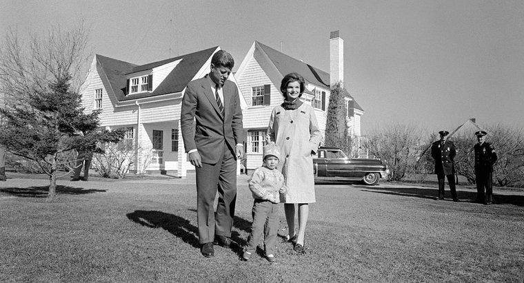 Combien d'enfants John F. Kennedy a-t-il eu ?
