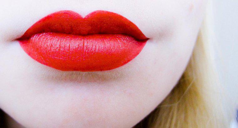 Quelle est la meilleure nuance de rouge à lèvres pour peau claire ?