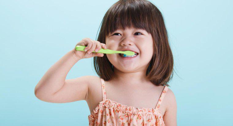 Combien de brosses à dents sont vendues annuellement ?