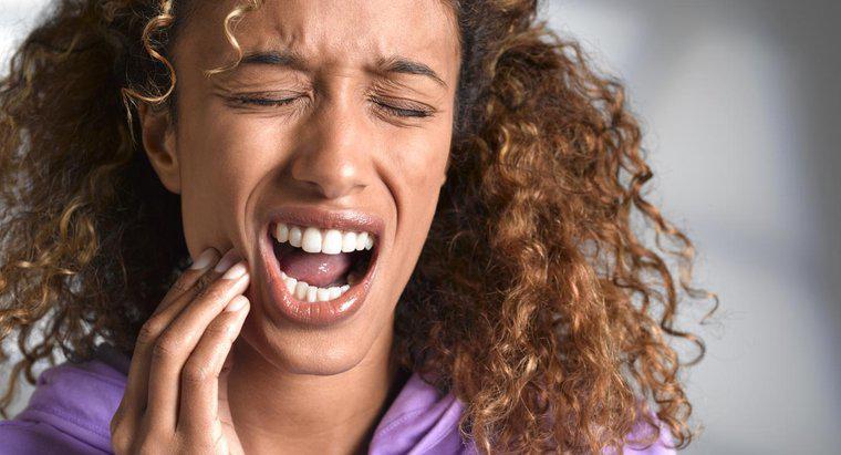 Comment traiter un mal de dents ?