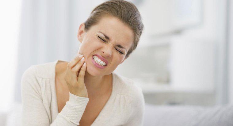 Quels sont les remèdes maison pour les infections dentaires ?