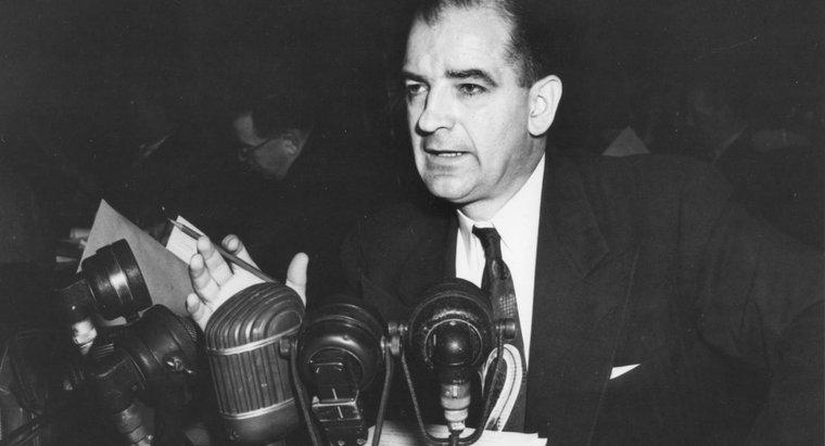 Quel impact Joseph McCarthy a-t-il eu sur la société américaine ?