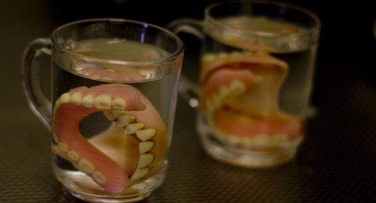 De quoi sont faits les prothèses dentaires ?