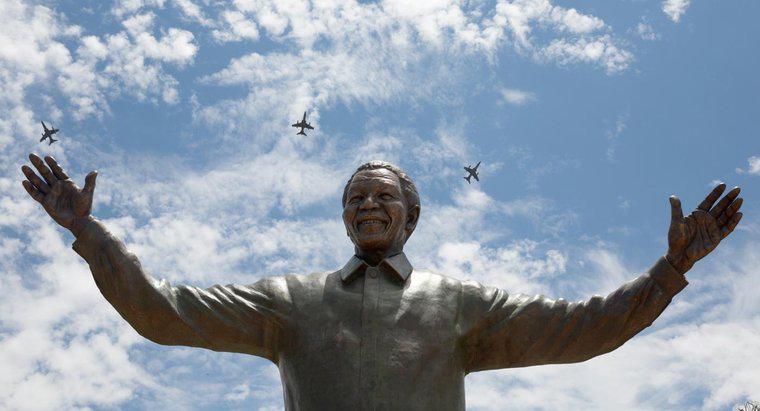 Pourquoi Nelson Mandela a-t-il été emprisonné pendant 27 ans ?