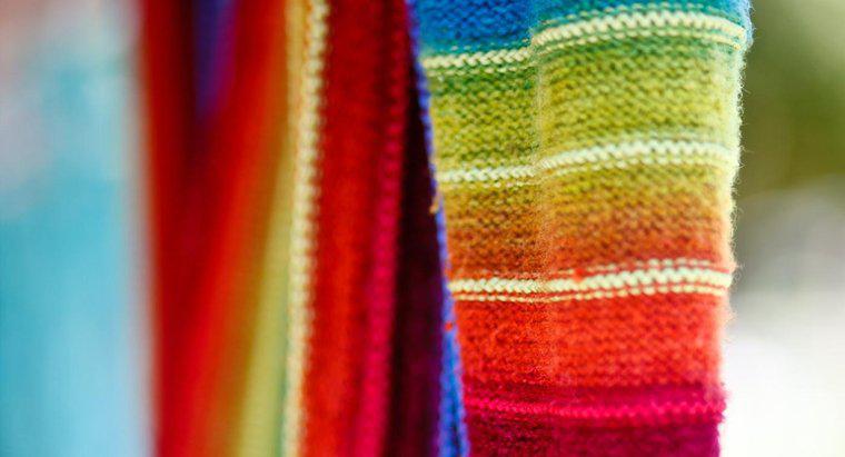 Quelle est la différence entre le tricot et le tissu tissé ?