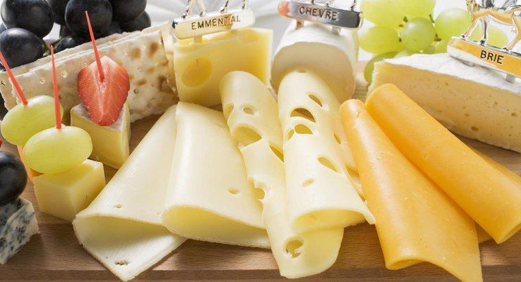 Combien de temps le fromage peut-il rester non réfrigéré ?