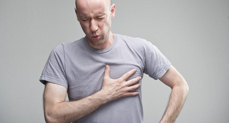 Qu'est-ce qui peut causer des douleurs gazeuses dans la poitrine?