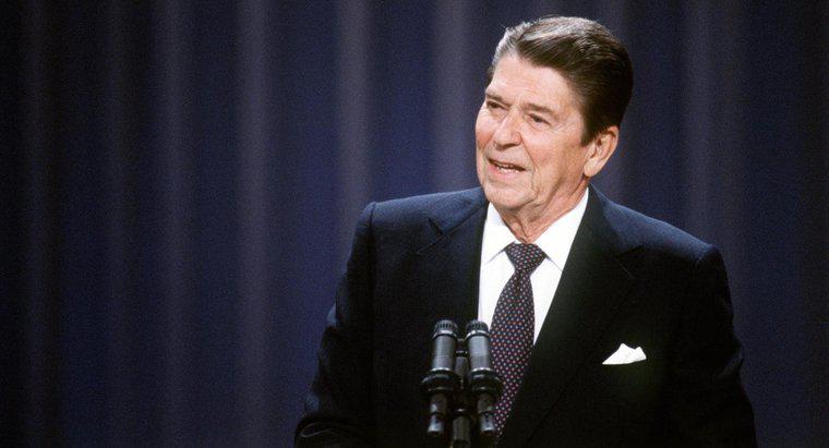 Pourquoi ont-ils appelé Ronald Reagan « The Gipper » ?