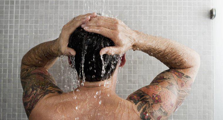 Quels sont les bons shampoings antipelliculaires ?