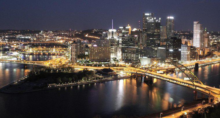 Quelles trois rivières se rencontrent à Pittsburgh ?