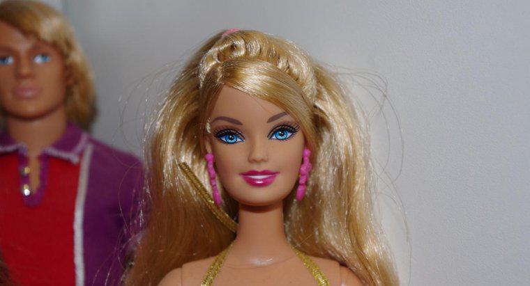 De quoi sont faits les cheveux de Barbie ?