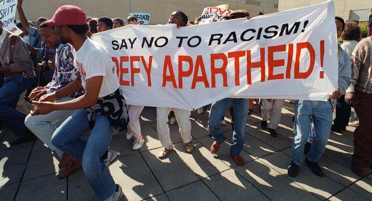 Pourquoi l'apartheid s'est-il produit en Afrique du Sud ?