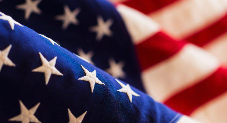 Qui a créé le drapeau américain à 50 étoiles ?