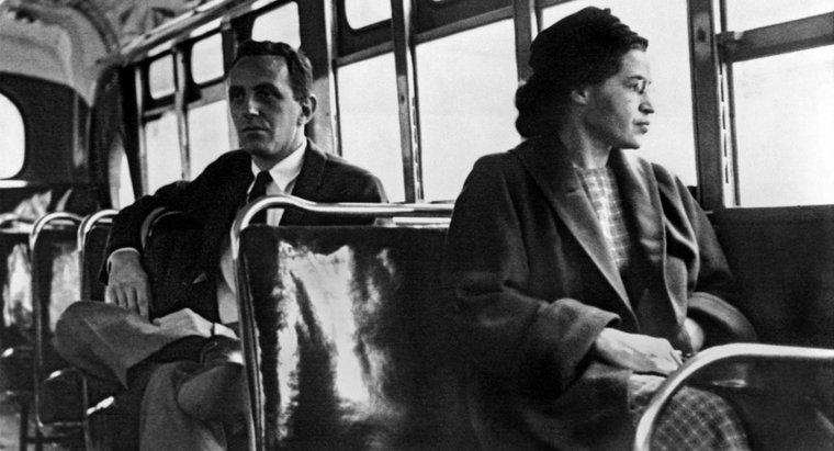 Quel âge avait Rosa Parks lorsqu'elle a été arrêtée ?