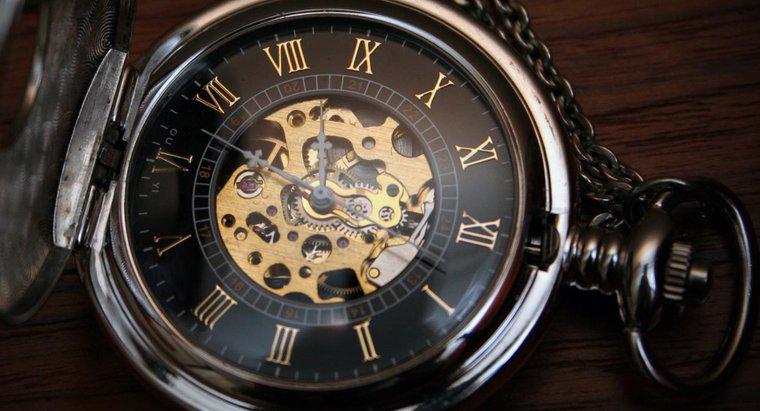Quand la montre de poche a-t-elle été inventée ?