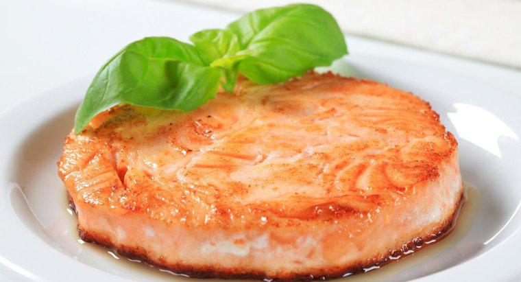 Quelle est la recette de Paula Deen pour les galettes de saumon?