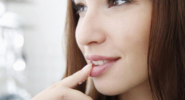 Quelles sont les causes de l'engourdissement des lèvres ?