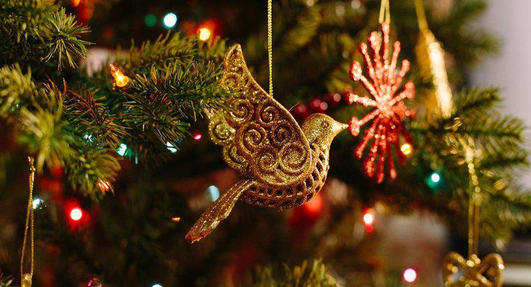 Quelle est la décoration de sapin de Noël la plus populaire ?