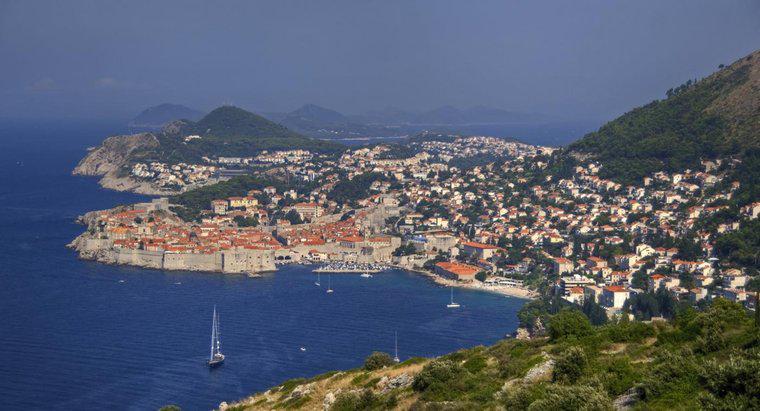 Quels pays bordent la mer Adriatique ?
