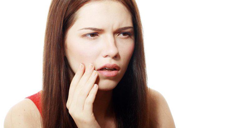 Quelles sont les causes d'une ampoule de sang sur la lèvre?