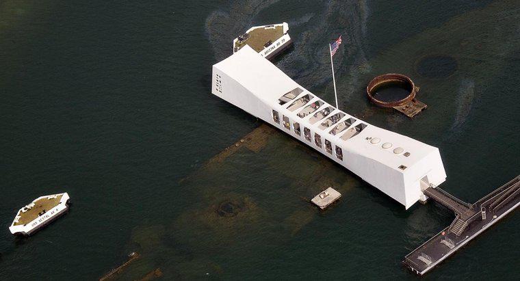 Combien de personnes sont mortes à Pearl Harbor ?