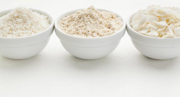 Comment utilisez-vous la farine de noix de coco en remplacement de la farine contenant du gluten?