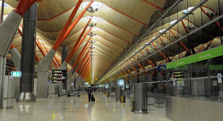 Combien y a-t-il d'aéroports à Madrid ?