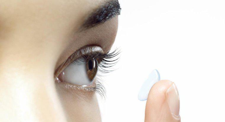 Comment retirer des lentilles de contact rigides ?