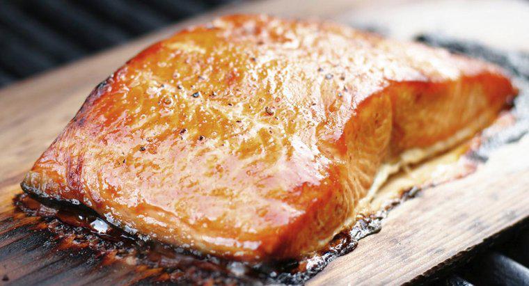 Combien de temps faut-il pour griller du saumon ?