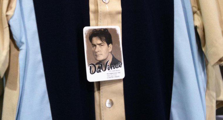 De quelle marque sont les chemises portées par Charlie Sheen sur « Two and a Half Men » ?